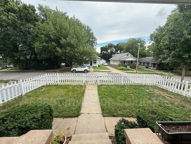 Building Photo - 4410 Fairmount Ave
