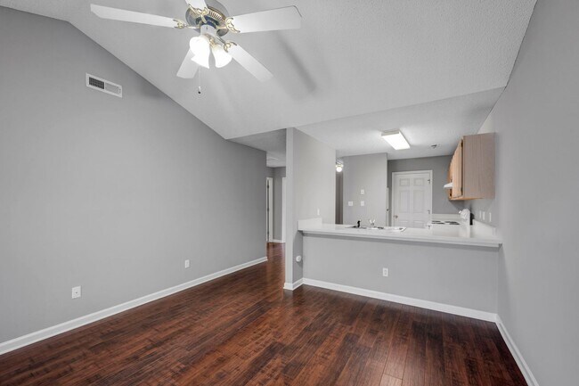 Foto del interior - Moss Creek Condos, Inc