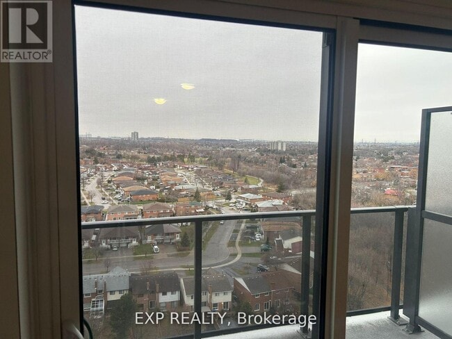 Photo du bâtiment - 204 Burnhamthorpe Rd E