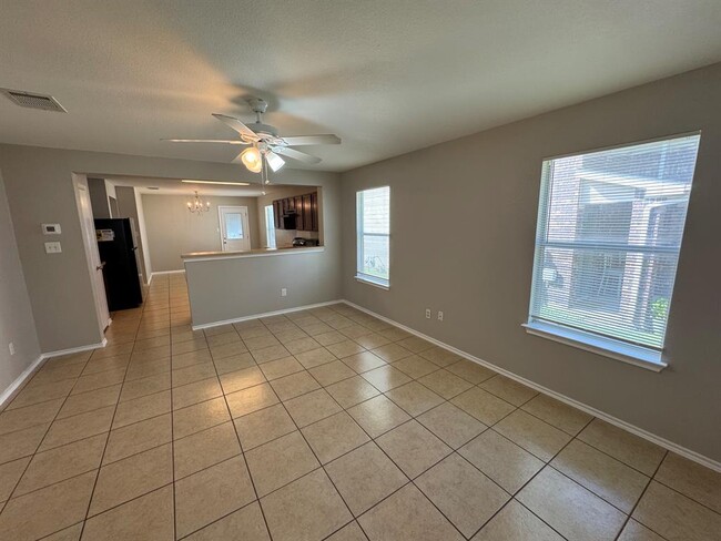 Building Photo - 6733 Plains Crest Dr