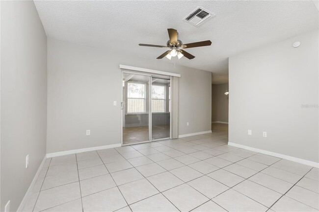 Foto del edificio - 6742 Brittany Chase Ct