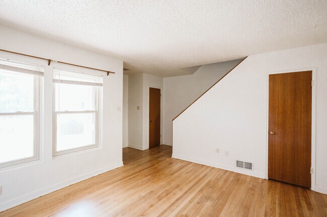 Foto del edificio - 1405 San Carlos Rd SW