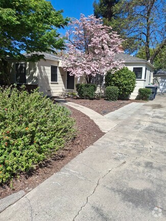 Building Photo - 617 Swanston Dr