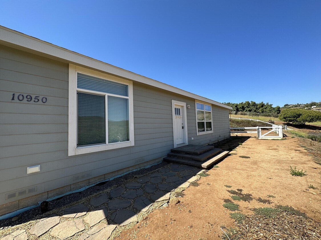 10950 Pala Loma Dr, Valley Center, CA 92082 House Rental in Valley