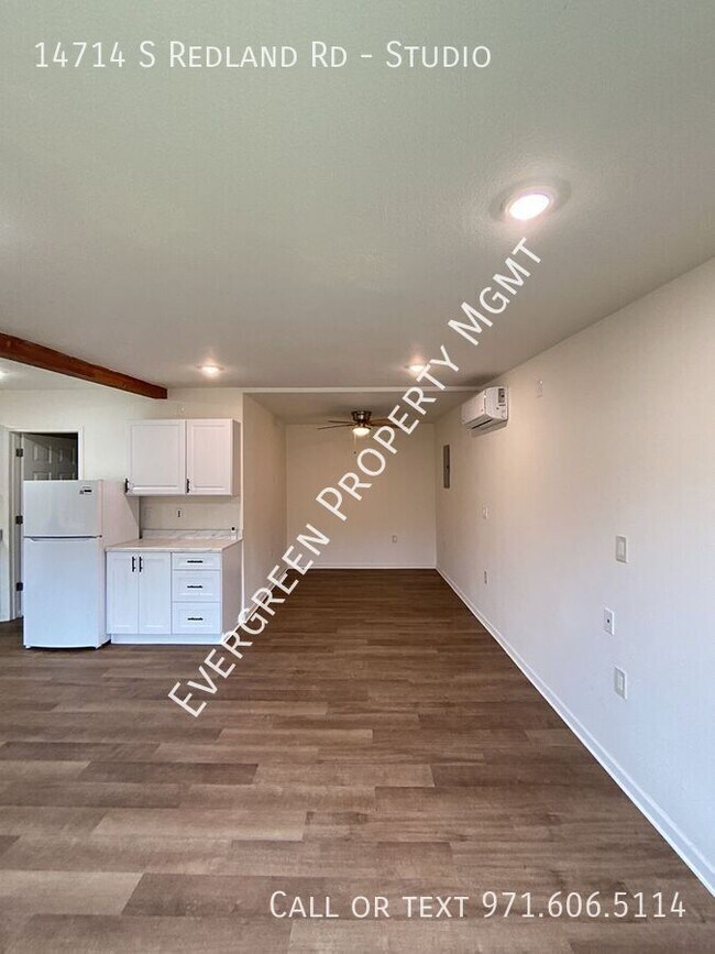 Building Photo - Charming Studio Apartment in Oregon City w...