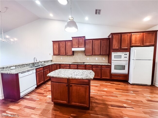 Building Photo - 3726 Stone Way