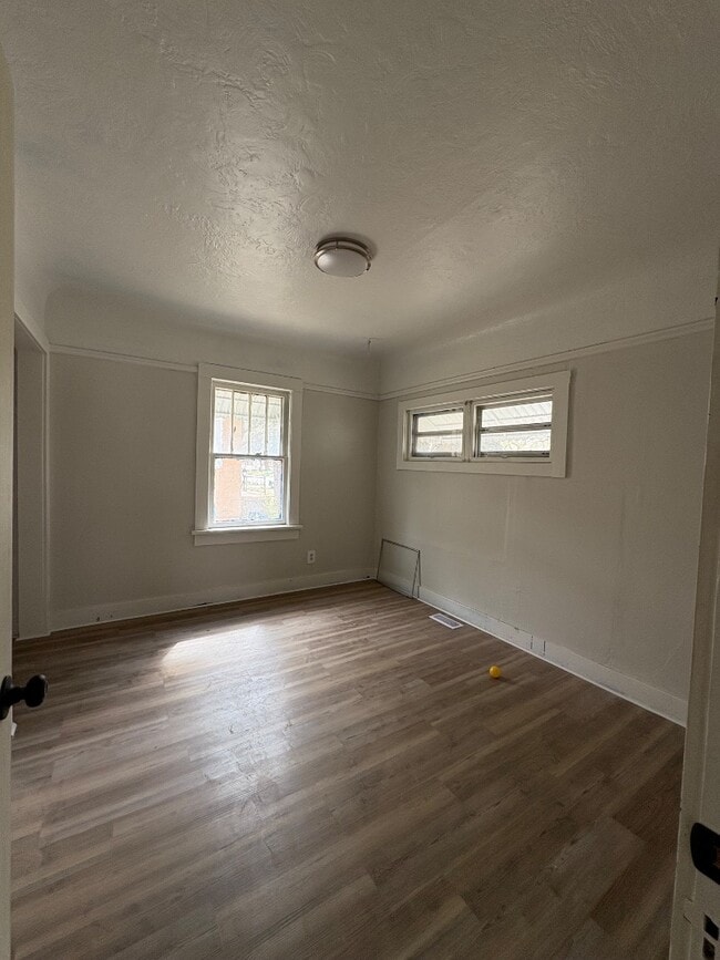 Building Photo - 1210 Orchard St