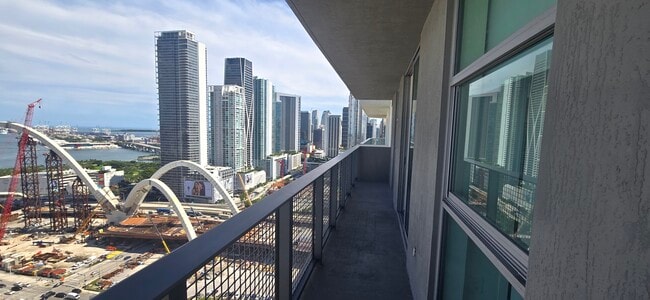 Foto del edificio - 60 NE 14th St