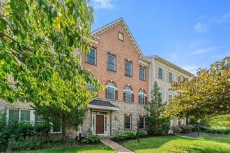 Building Photo - 42524 Rowderbury Square