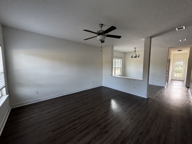Foto del edificio - Home for Rent