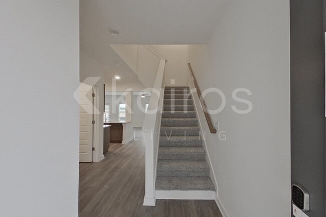 Building Photo - 6131 Taramore Ln NW