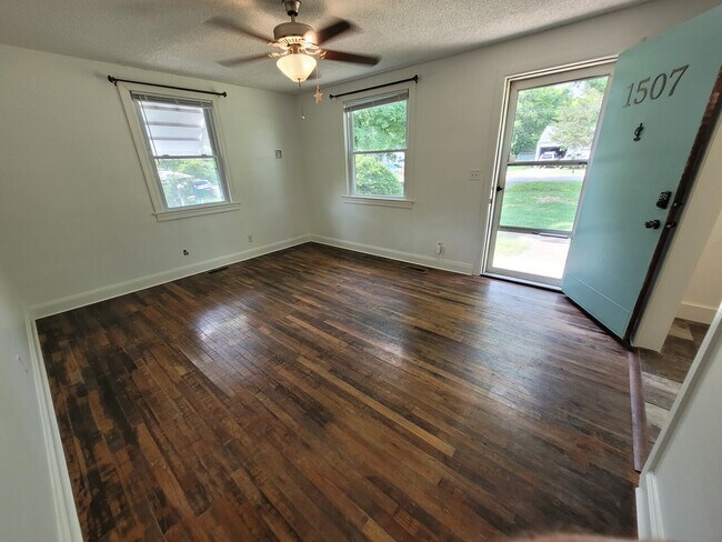 Foto del edificio - 1507 Spence Ct
