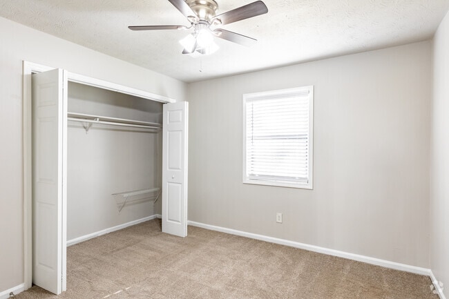 2BR, 1BA - 700SF (With Laundry) Bedroom 1 - Alcovy Terrace