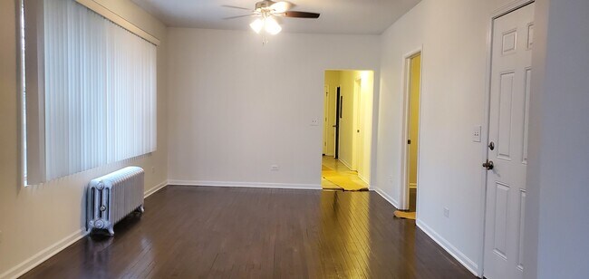 Building Photo - 2700 E 83rd St