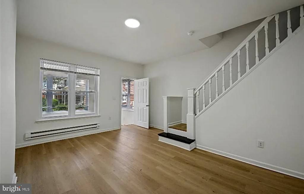 Primary Photo - 1616 W Wingohocking St