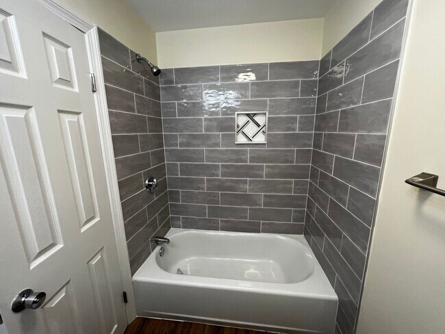 Foto del edificio - 892 Huntington Ave