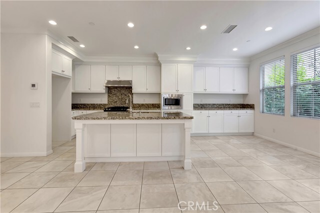 Building Photo - 14 Sedgewick