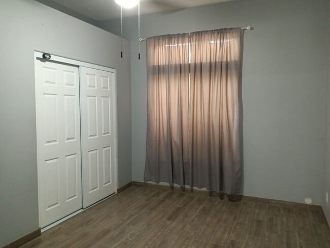 Building Photo - Very Spacious House- Near Cardinal Stadium