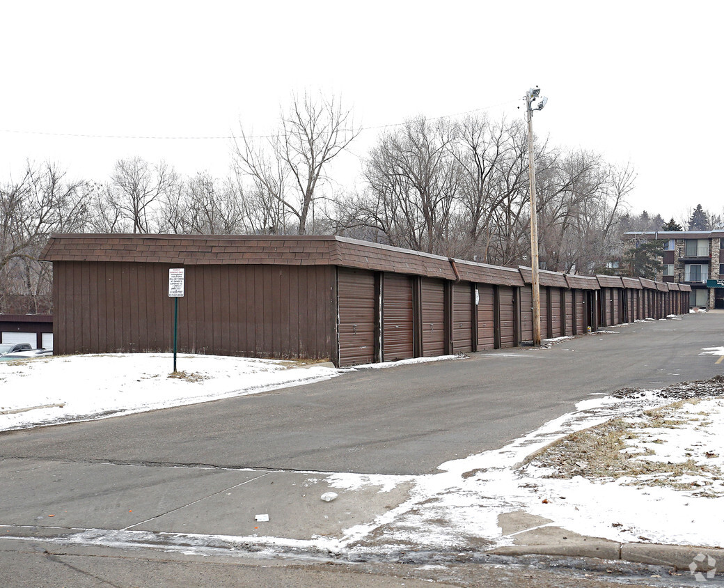 Building Photo - Vailwood Apartments