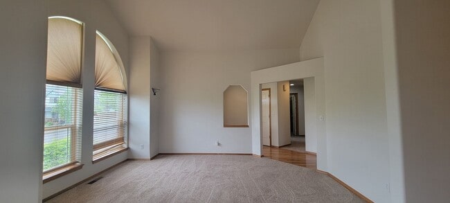 Building Photo - 3267 NE Grandhaven Dr
