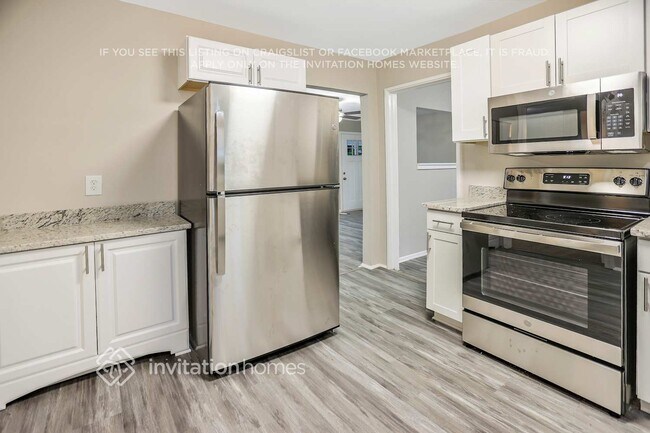 Foto del edificio - 3473 Pinehill Dr