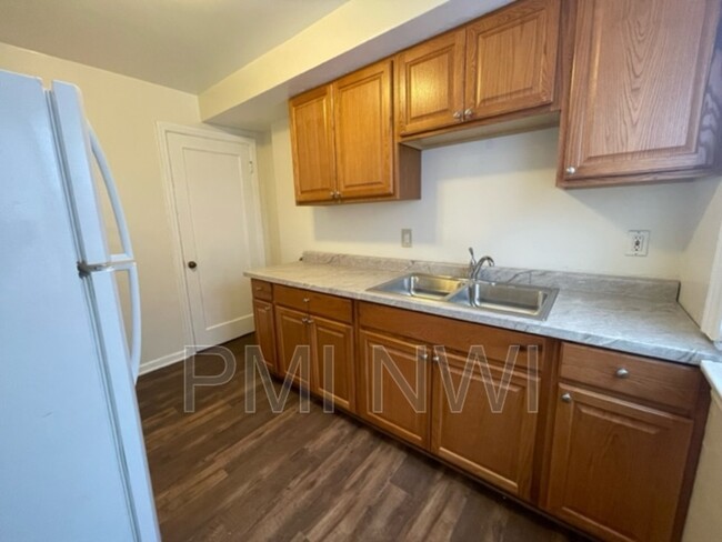 Foto del edificio - 7128 Columbia Ave