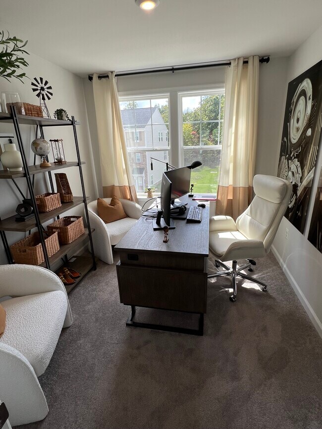 Foto del edificio - 614 Rivanna Hill Rd