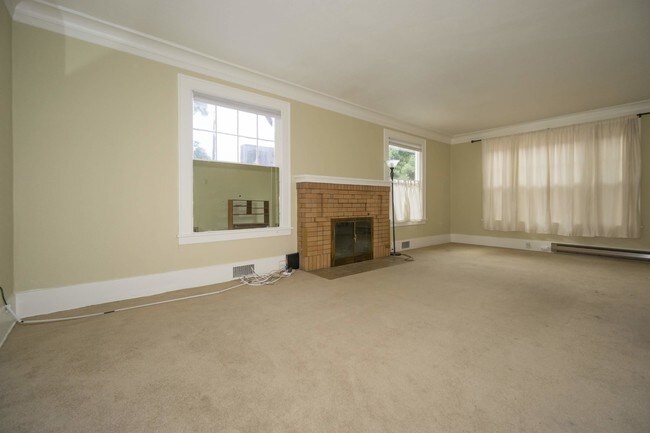 Building Photo - 1616 N 45th St