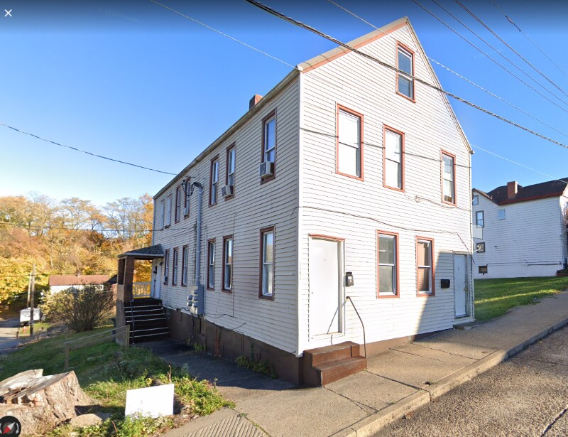 1101 Evans Ave Unit A, McKeesport, PA 15132 Room for Rent in