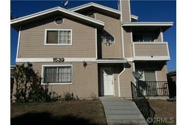 Front - 1539 W 206th St