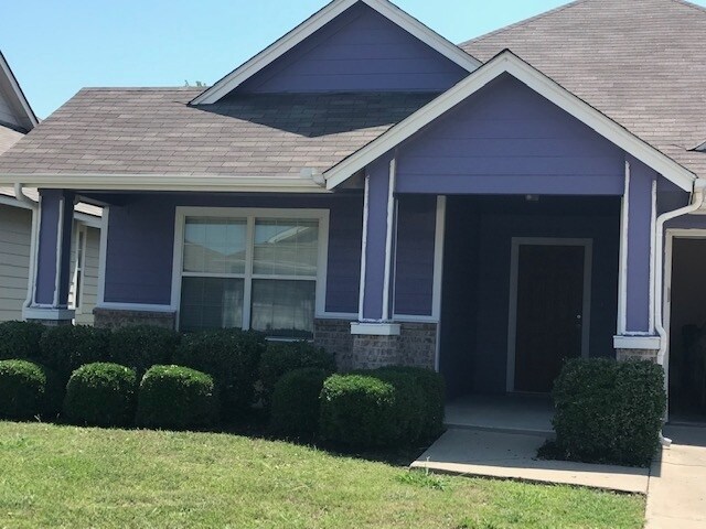 Foto del edificio - 2216 Arrowhead Dr