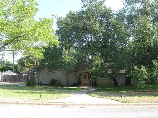 Building Photo - 3404 Socorro Trail