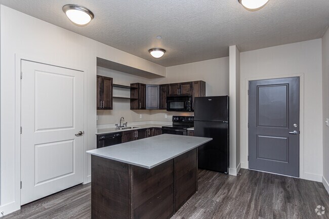1HAB,1BA - 751 FT² - Canyon View Crossing
