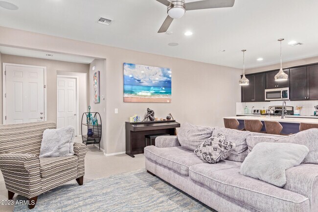 Foto del edificio - 33343 N Mildred Ln