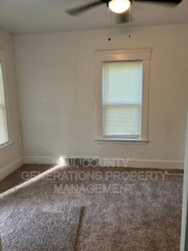 Foto del edificio - 9705 Orleans Ave