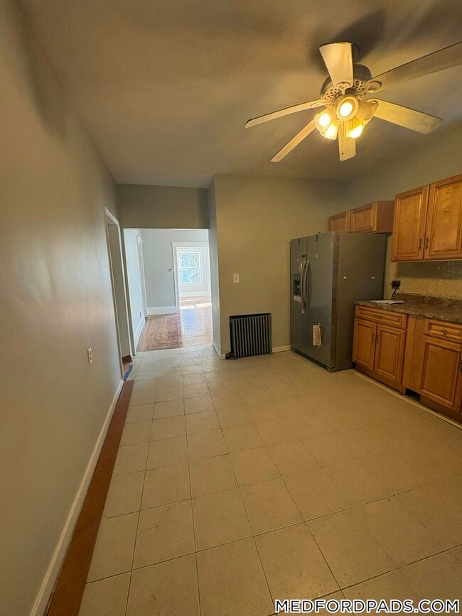 Foto del edificio - 156 Middlesex Ave