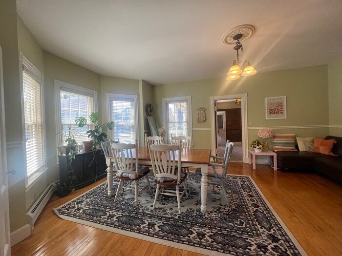 Primary Photo - 27 Holton St