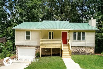 Building Photo - 3134 Sleepy Hollow Dr