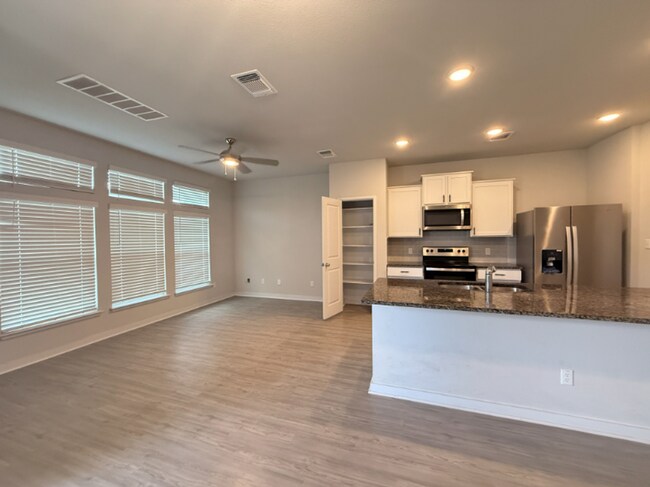 Foto del edificio - 605 W.South St #92, Leander, TX 78641