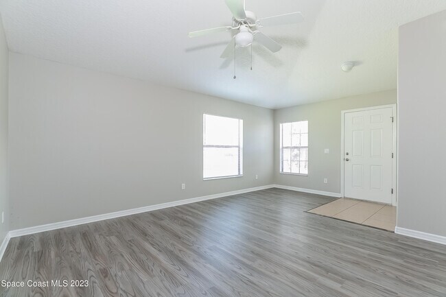 Foto del edificio - 2130 White Sands Dr