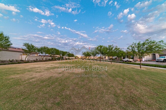 Building Photo - 9607 E Solina Ave