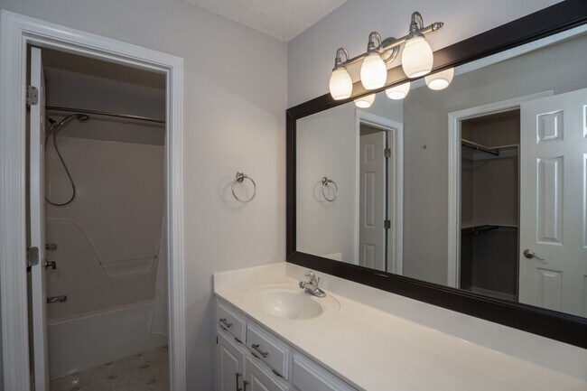 Building Photo - Updated 3 Bedroom Home in Cabot