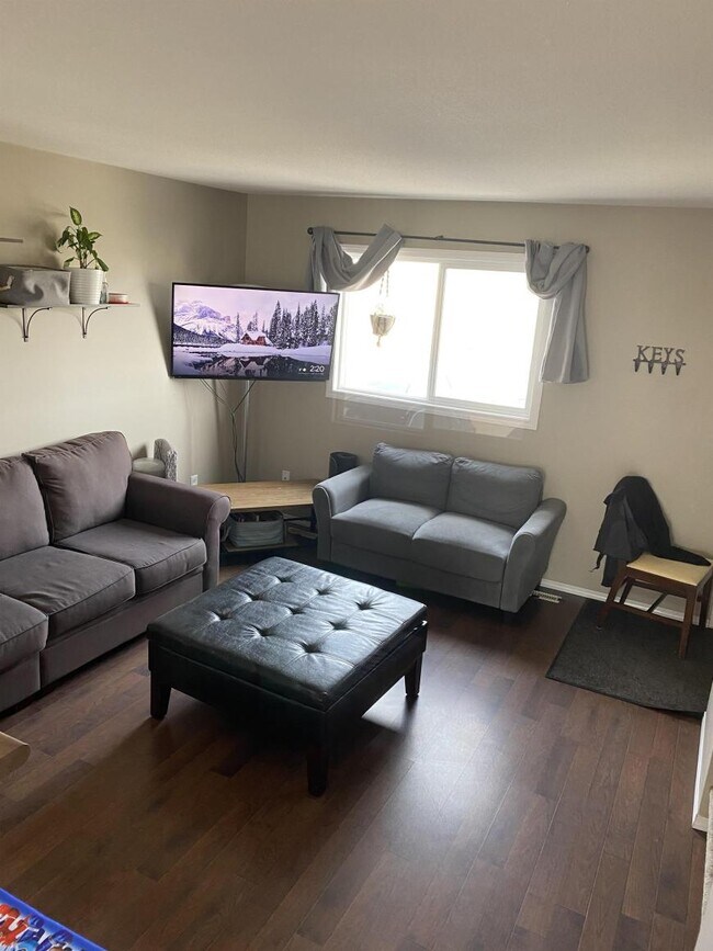 Photo du bâtiment - 2 bedroom in Moose Jaw SK S6J 0A4