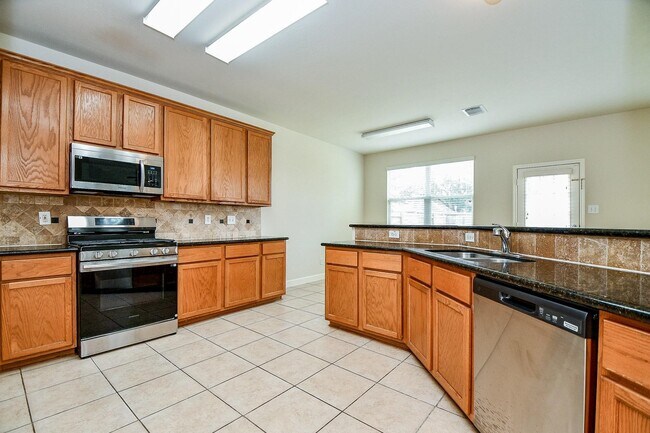 Foto del edificio - 2707 Silk Tree Ln