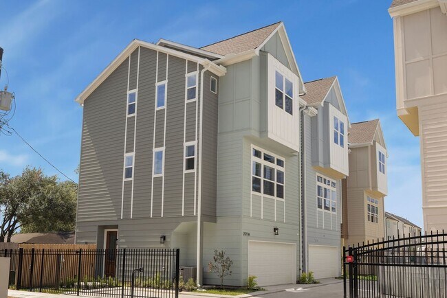 Foto del edificio - 2121 Hoskins Dr