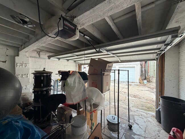 Foto del edificio - 1328 W Lombard St