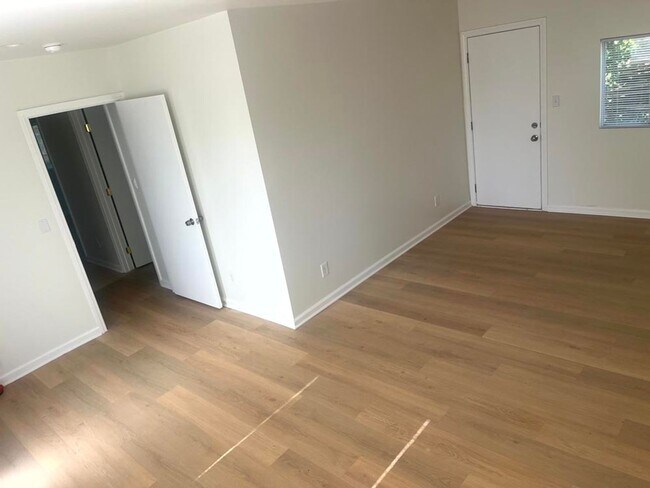 Foto del edificio - 5724-5726 Lemona Ave