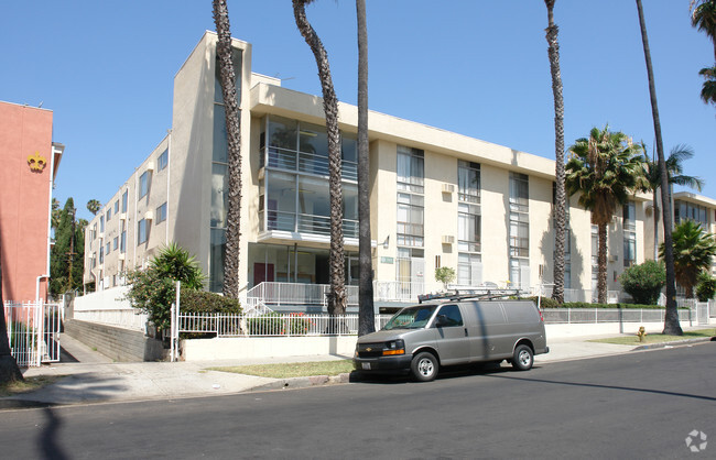 Building Photo - 961 Elden Ave