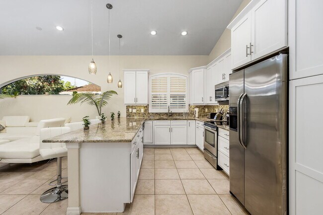 Foto del edificio - 559 103rd Ave N