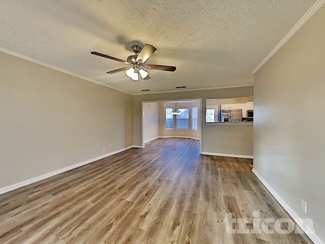 Building Photo - 4924 Nina Marie Ave